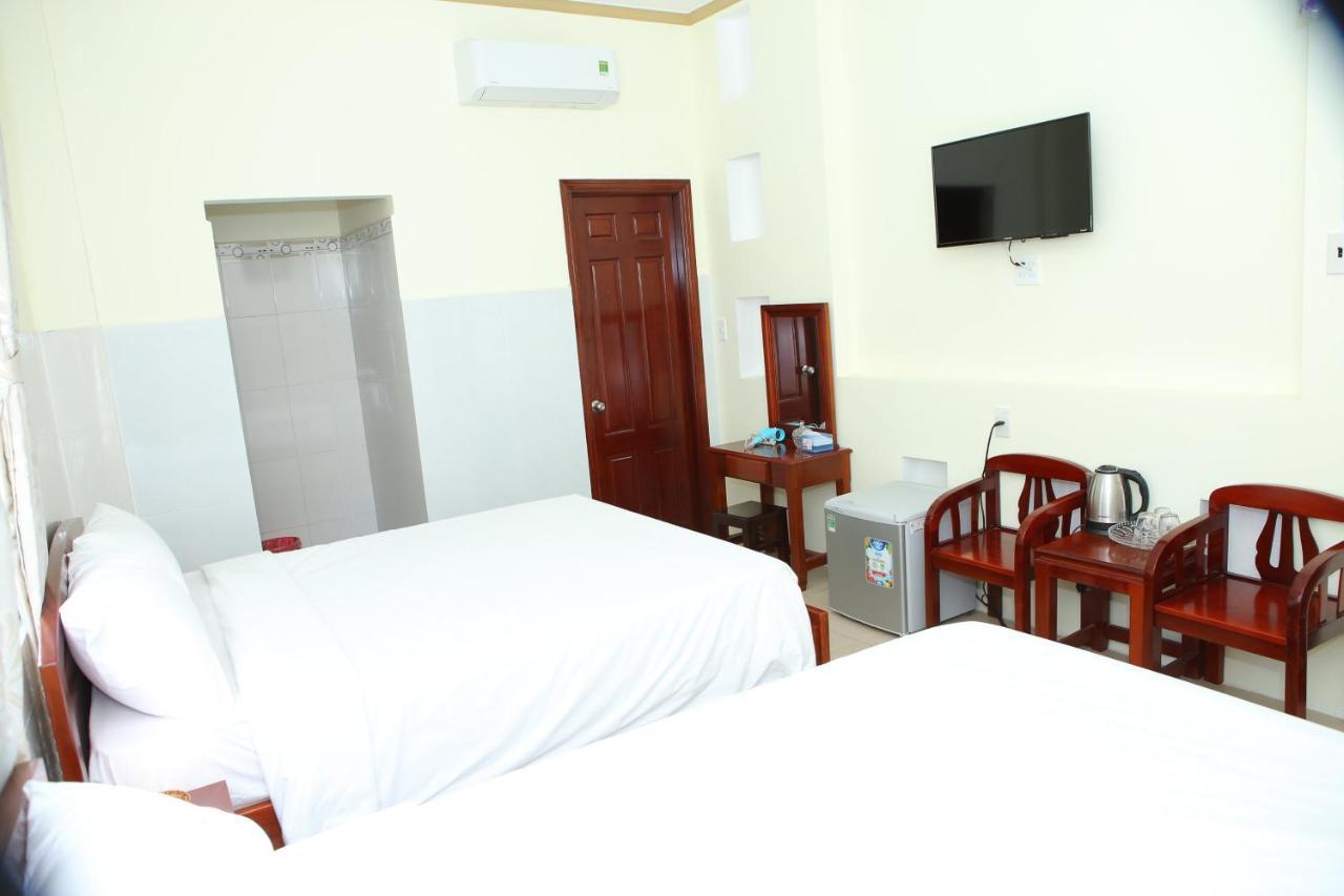 Khach San Tnk Hotel Can Tho Buitenkant foto